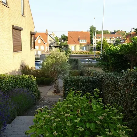 En Zee In Aan Zee Holiday home *